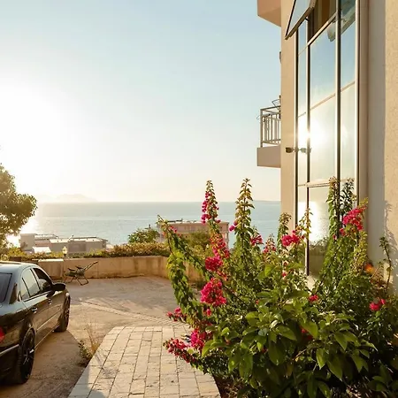 Apartment Sea View