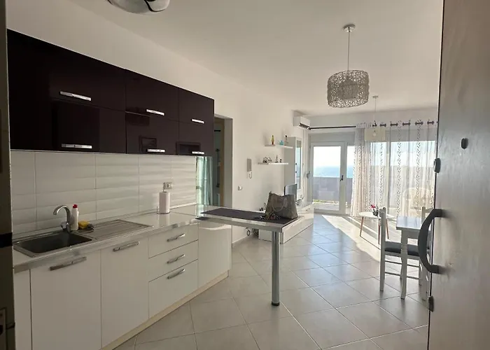 Sea View Apartament *